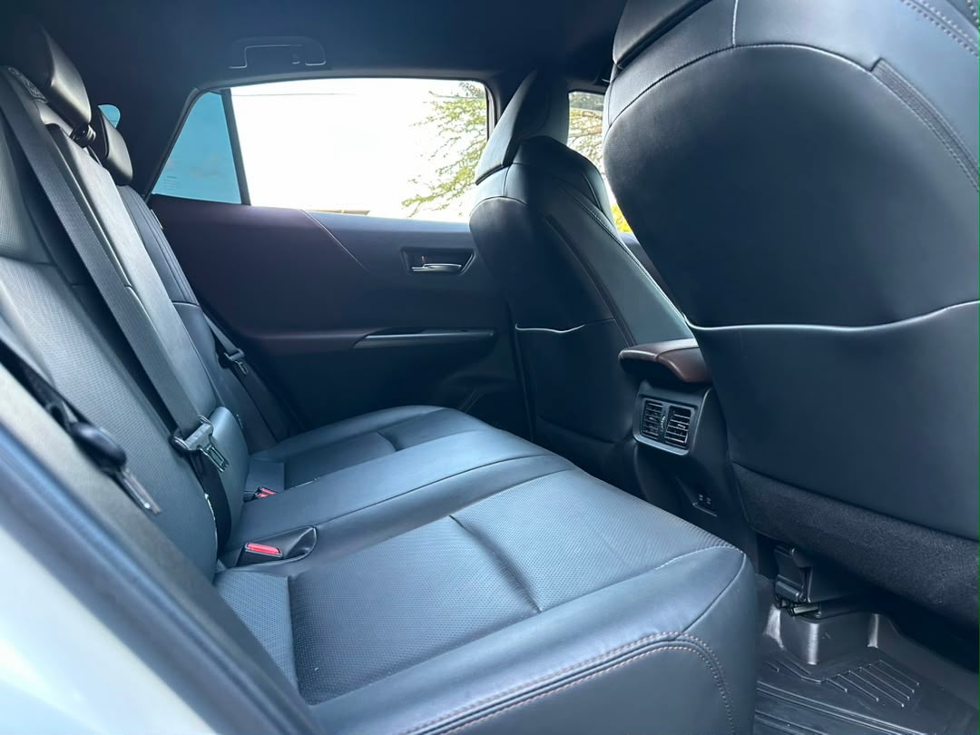 Toyota Harrier Z package thumbnail 4